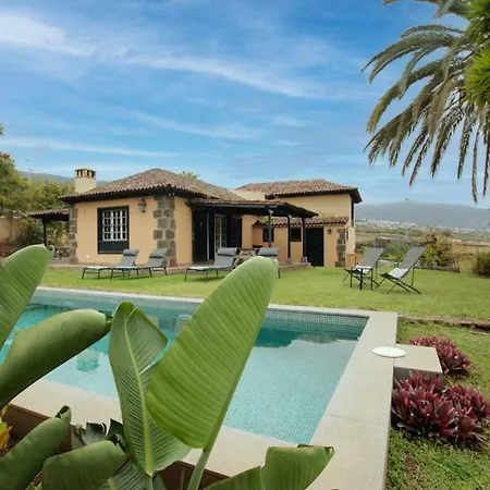 Holiday home Casa Privada Con Piscinajacuzzi En La Orotava