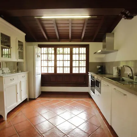Casa Privada Con Piscinajacuzzi En Holiday home *